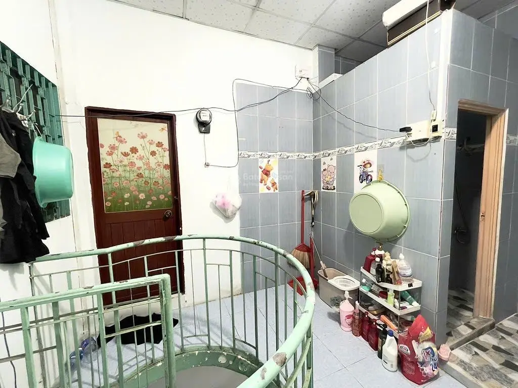 Bán nhà lô góc cực rẻ,tại p1,gò vấp,dt 50m2,sổ hồng riêng,xe hơi đỗ cửa,giá chỉ 5,95 tỷ