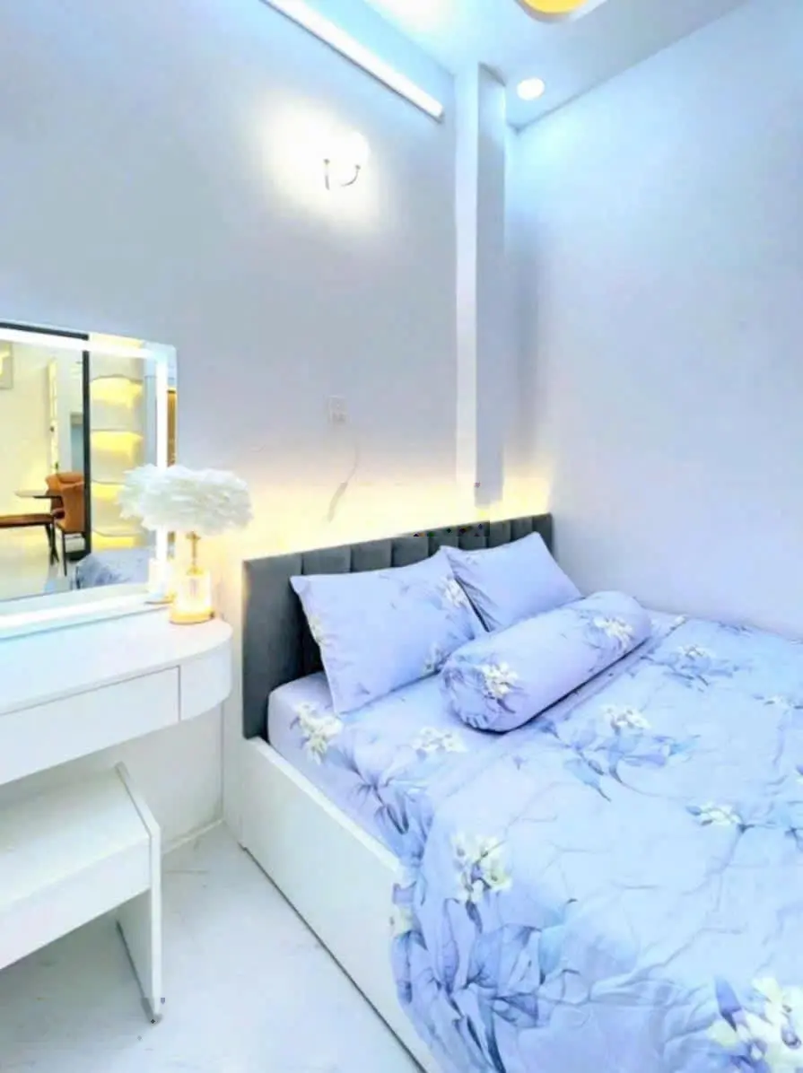 Bán nhà cấp 4 hẻm đường Dương Cát Lợi thị trấn Nhà Bè - 6.5x11m - 3PN tặng full NT - giá: 3.95 tỷ