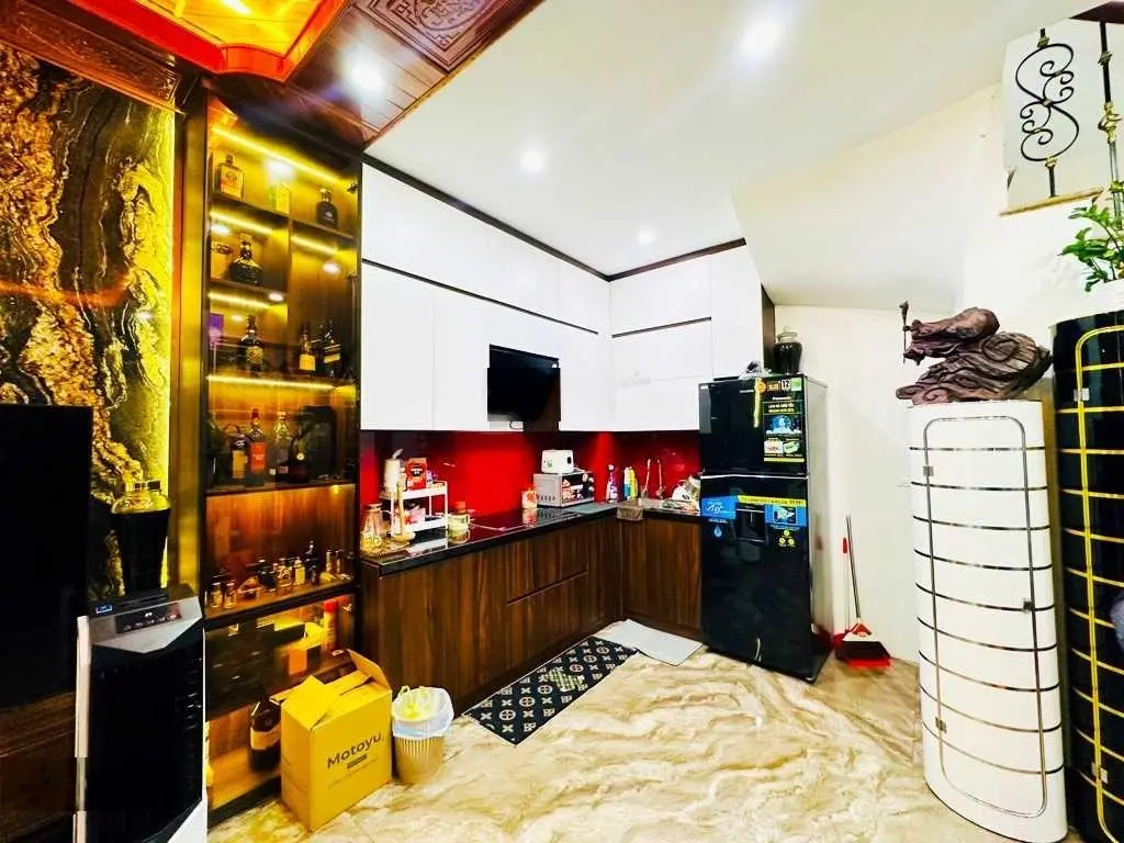 Bán nhà mặt ngõ, full nội thất, Nghĩa Dũng, Phúc Xá, Ba Đình, DT: 38m2, giá: 8 tỷ 500 tr