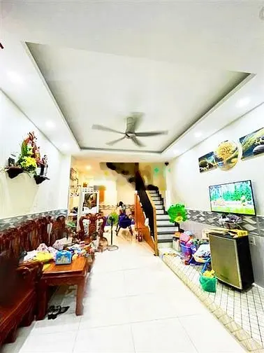 Đúng 1 Căn ngay chợ Phạm Văn Hai, DT(4X13) X4 Tầng BTCT 5PN 6,x tỷ