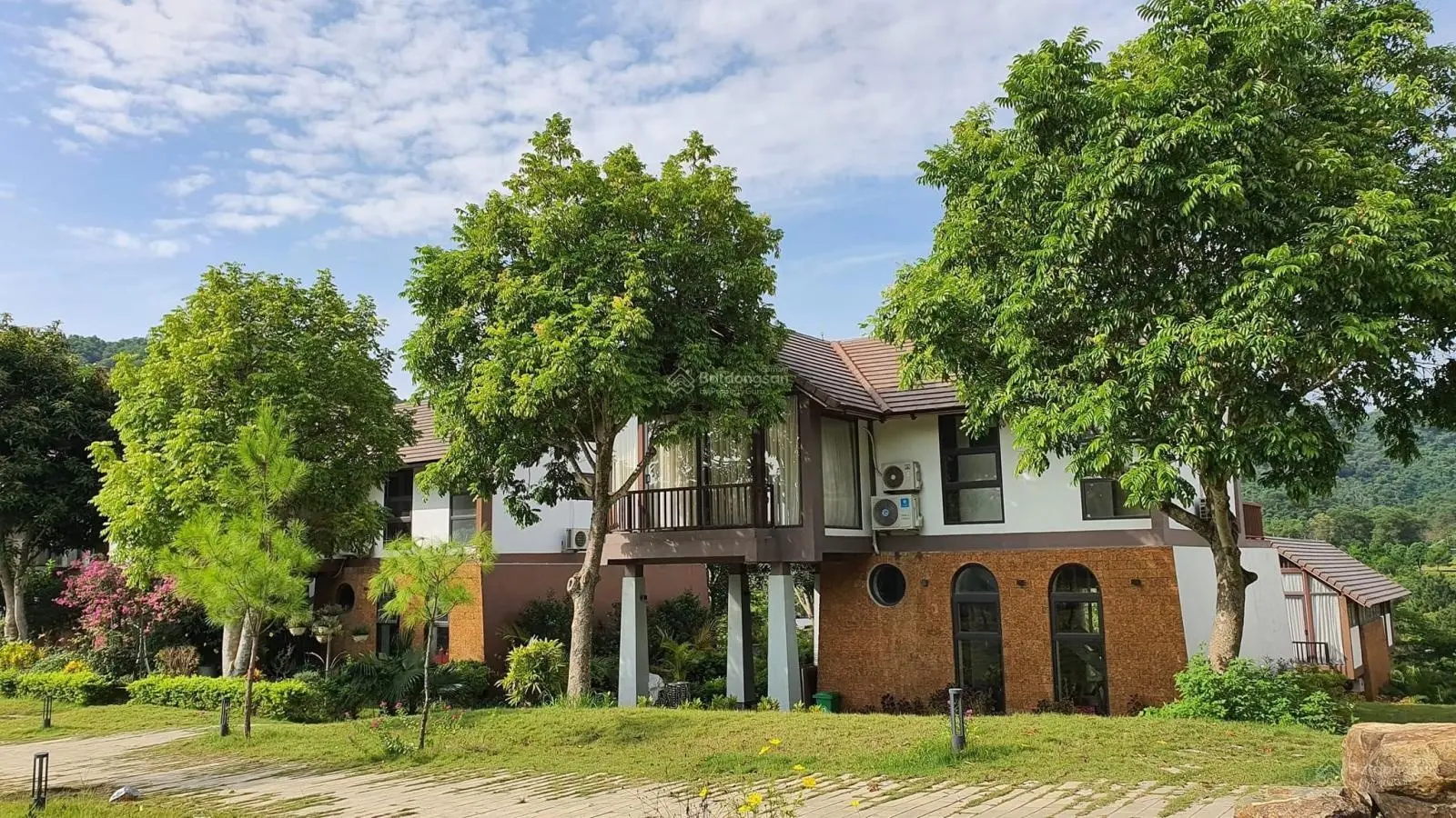 Bán villa Hồ Mây 300m2 trong dự án Thang Mây Village Resort