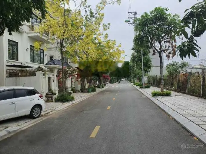 Cần bán gấp 67.7 mét và 73.2 mét khu dịch vụ Lideco, Trạm Trôi, Hoài Đức. 0966 615 ***