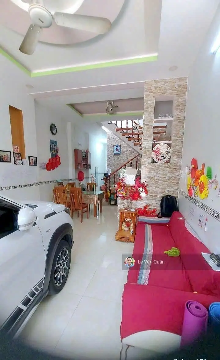 Bán rẻ nhà Đông Hòa Dĩ An, gần Làng Đại Học