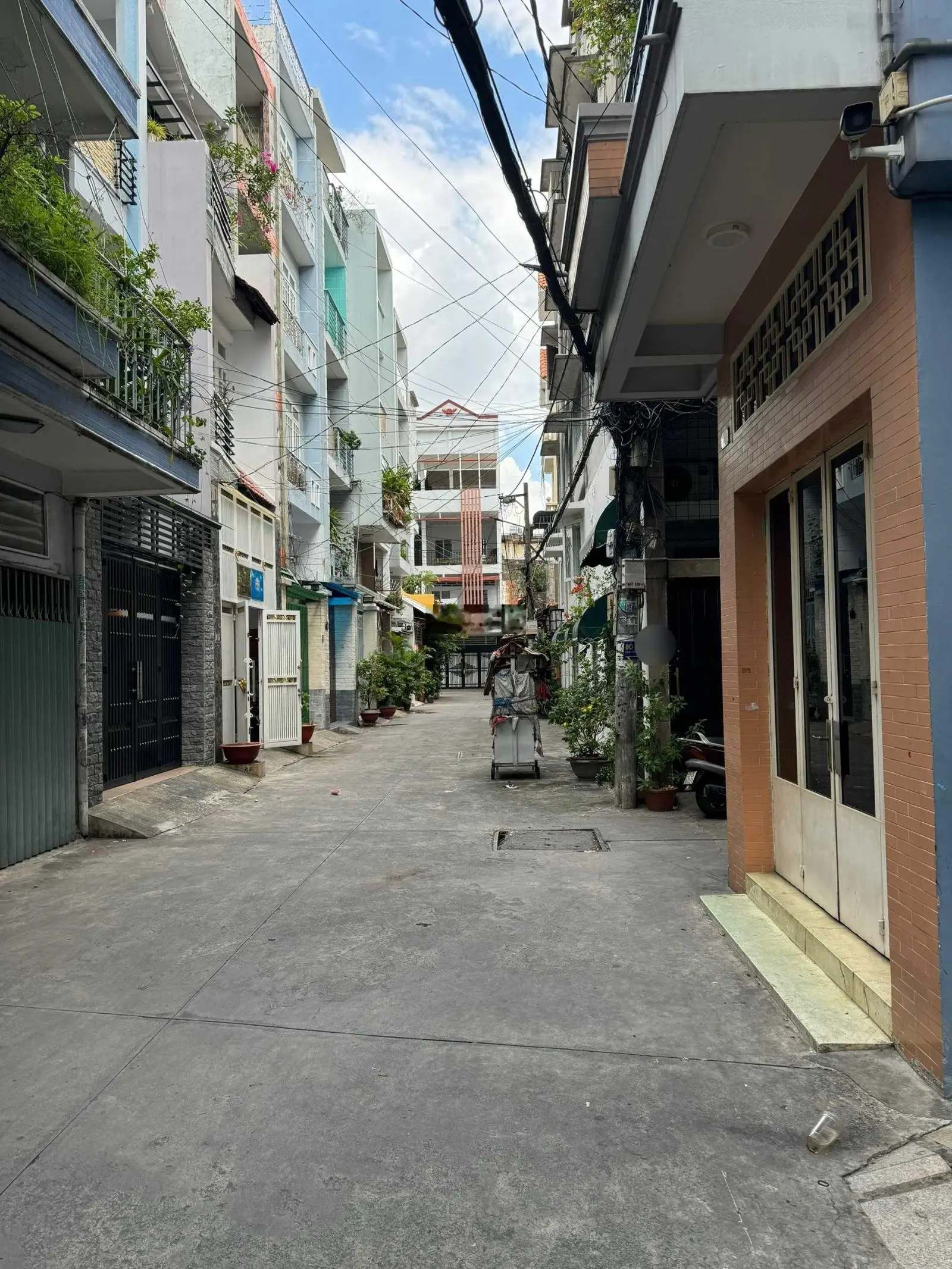 Bán nhà ngang 5m khủng hẻm xe hơi Nguyễn Gia Trí, P. 25, Bình Thạnh, 5x15m, 4 tầng. Nhỉnh 15 tỷ