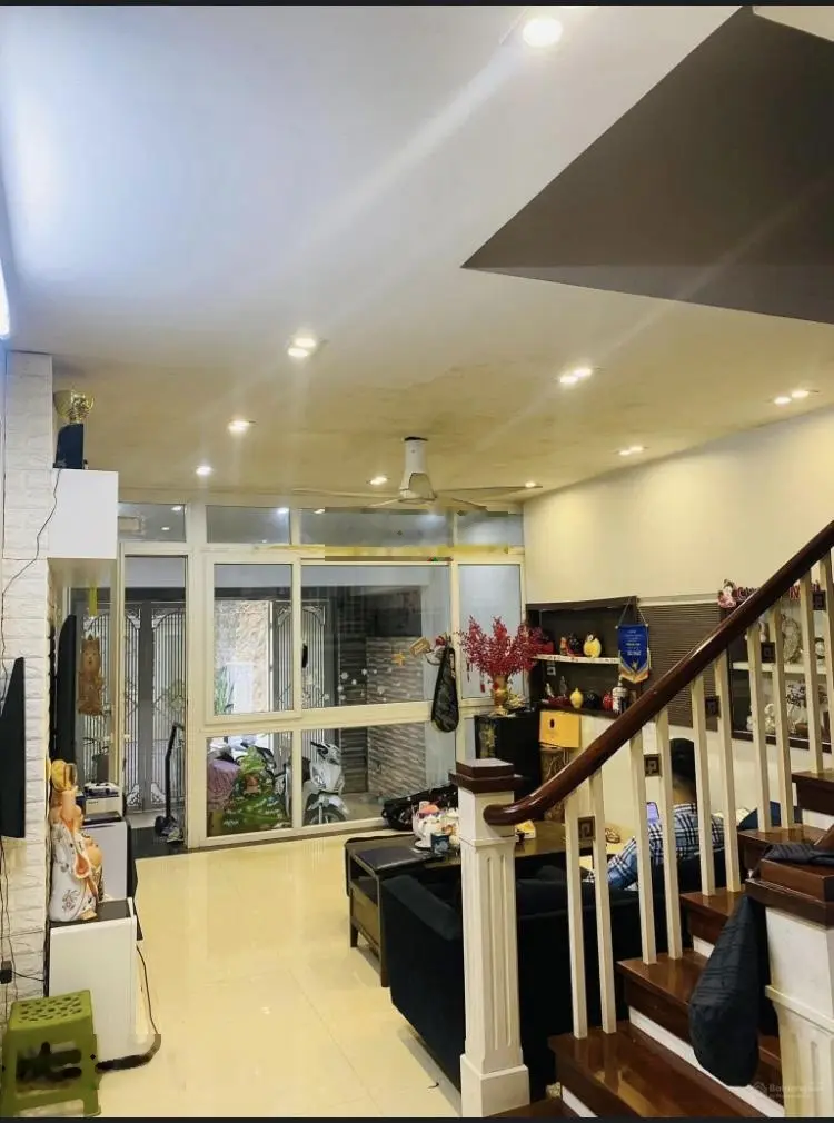 Nguyễn Chánh! Lô góc ô tô tránh đỗ vỉa hè, gara, ô chờ thang máy, văn phòng, kinh doanh. 75m2*5T