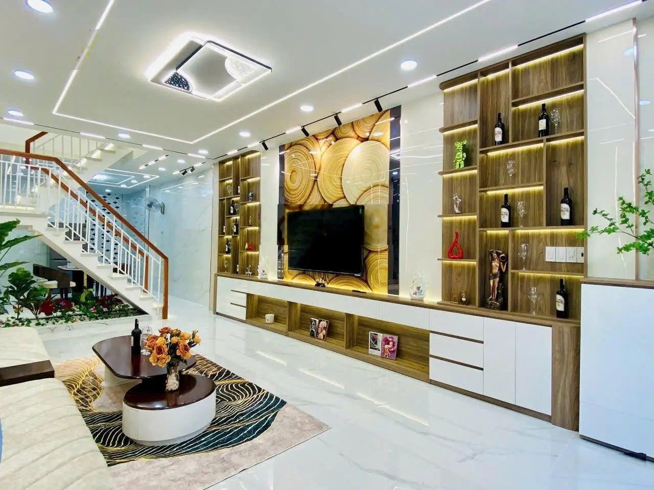 Bán nhà 4x15 trệt 2 lầu nội thất đầy đủ Nguyễn Văn Khối, giá 6,86 tỷ thương lượng