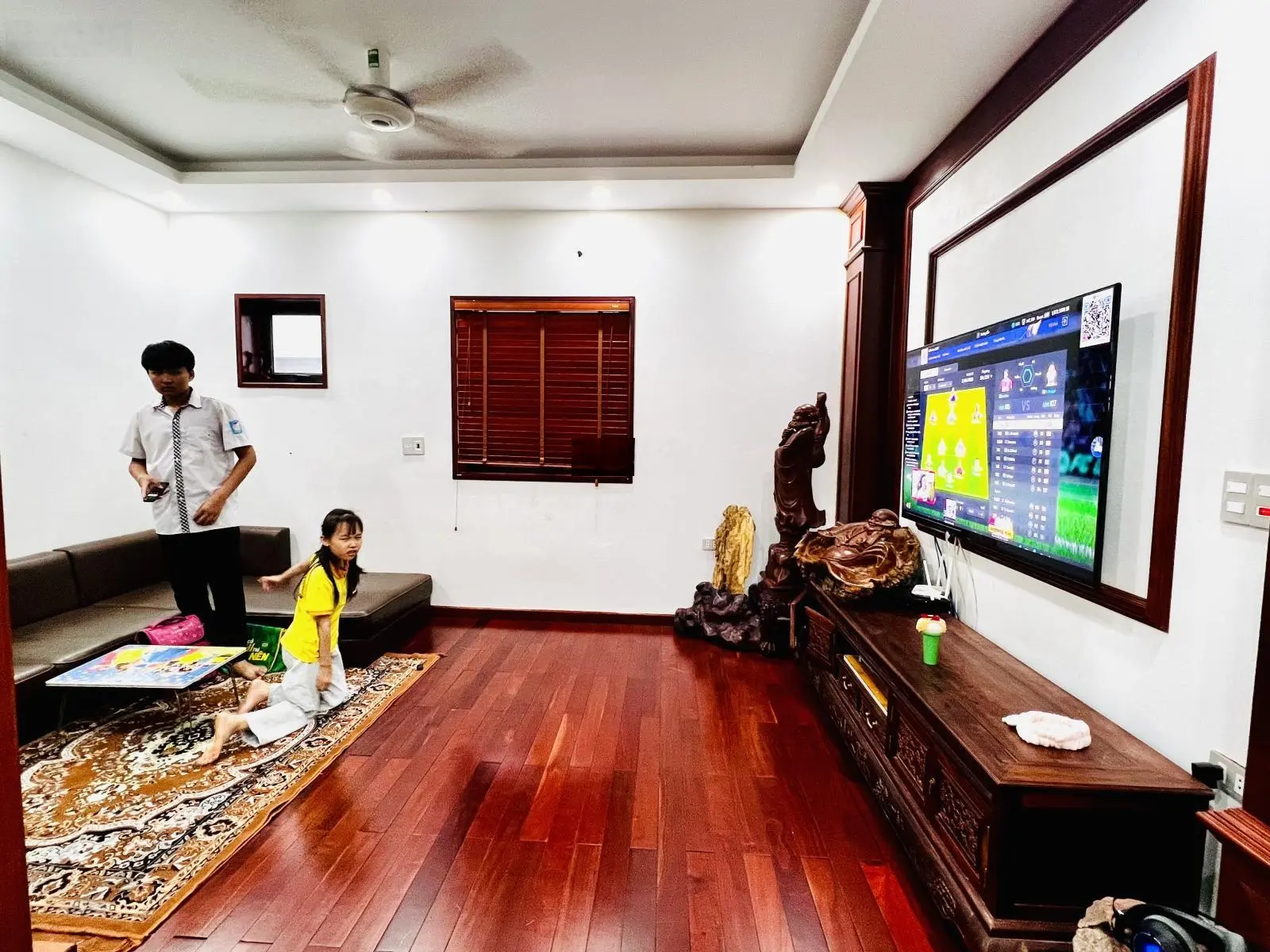 Bán biệt thự nhà vườn 180m2 cách Hà Nội chưa đến 30 phút di chuyển giá rẻ nhất thị trường