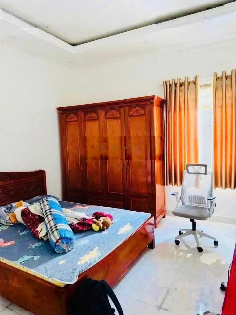 1 Căn duy nhất ngay đường số 12, P. Trường Thọ. HXH 5m, nhà 1 trệt 2lầu có 3PN 3WC + khách + bếp