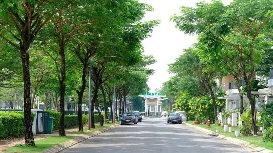 Bán nhà phố Lovera Park Khang Điền Bình Chánh trệt 2 lầu 3PN, 2WC view công viên, SHR