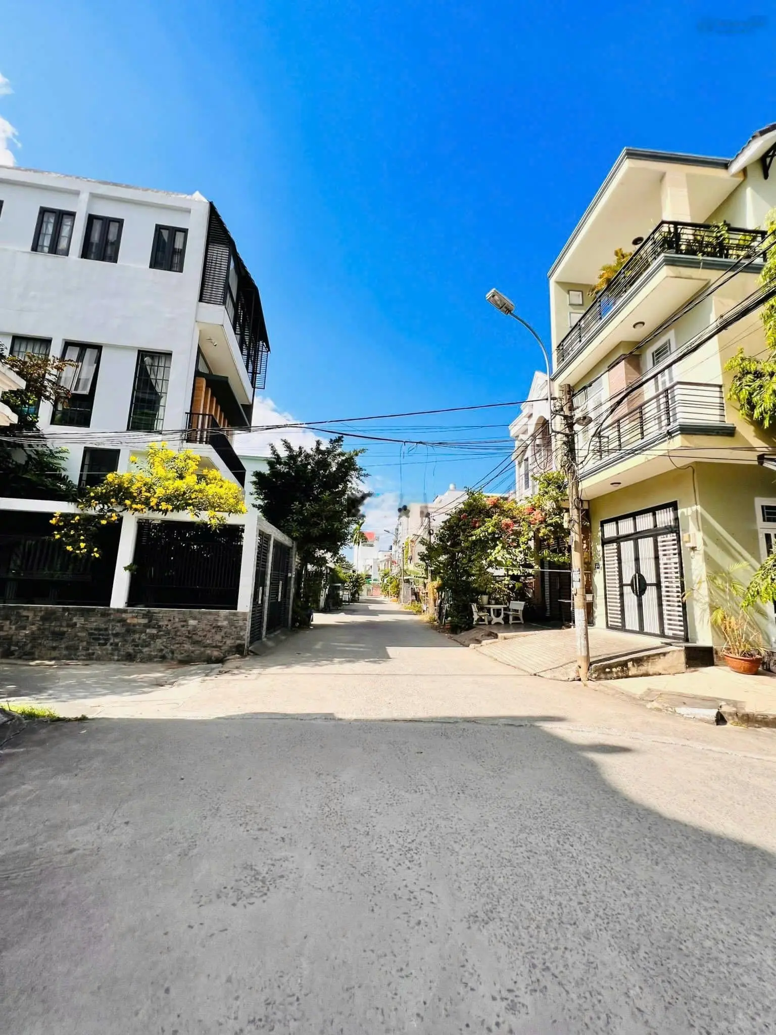 Bán dãy trọ DT 155m2 (6x26), thu nhập 20tr/th trong khu dân cư Khang Trang, gần Vincom Lê Văn Việt