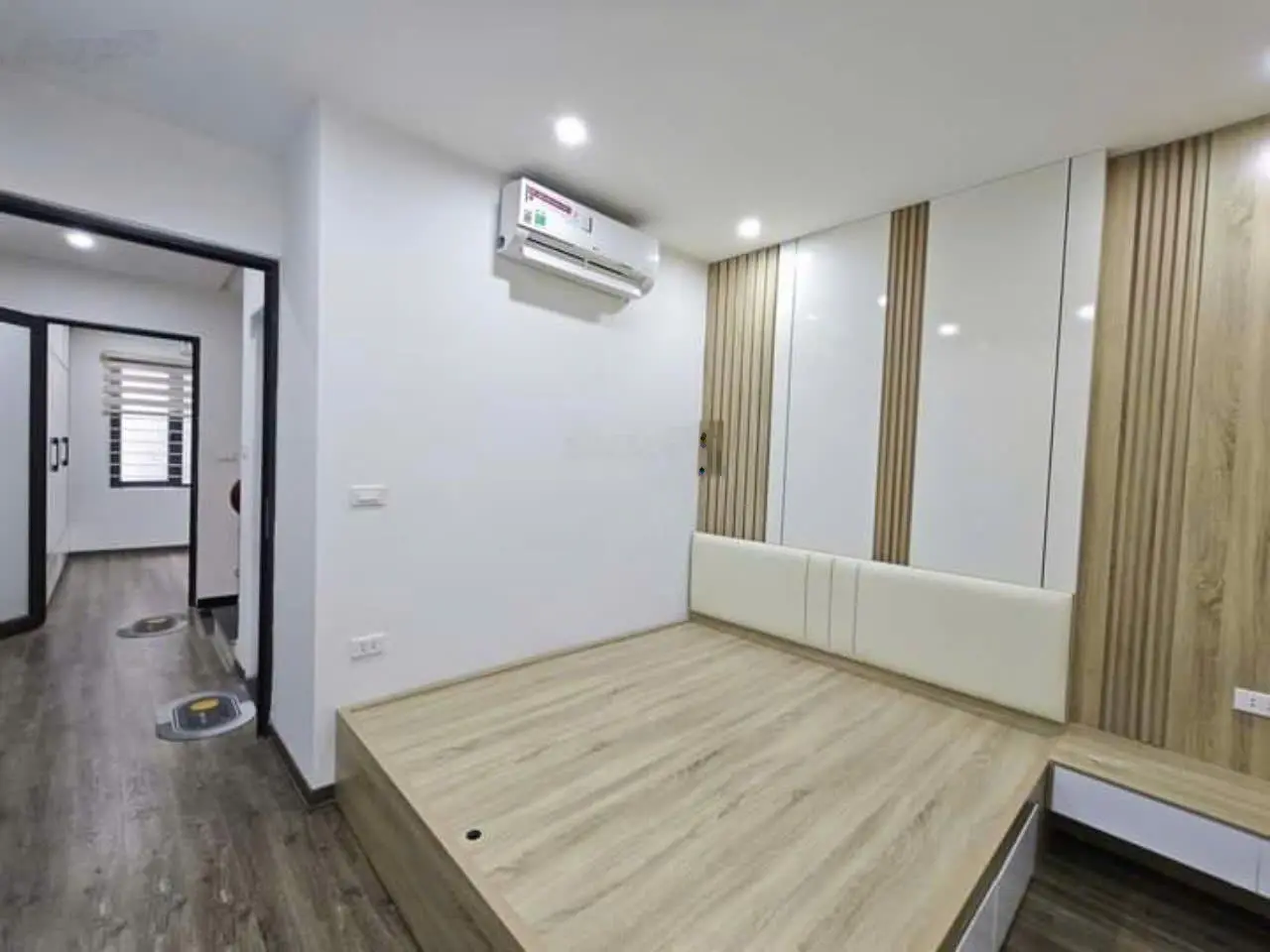 Chỉ nhỉnh 6 tỷ, full nội thất chính chủ cần bán nhanh nhà DT 36m2x5t tại Ngô Quyền, La Khê, Hà Đông