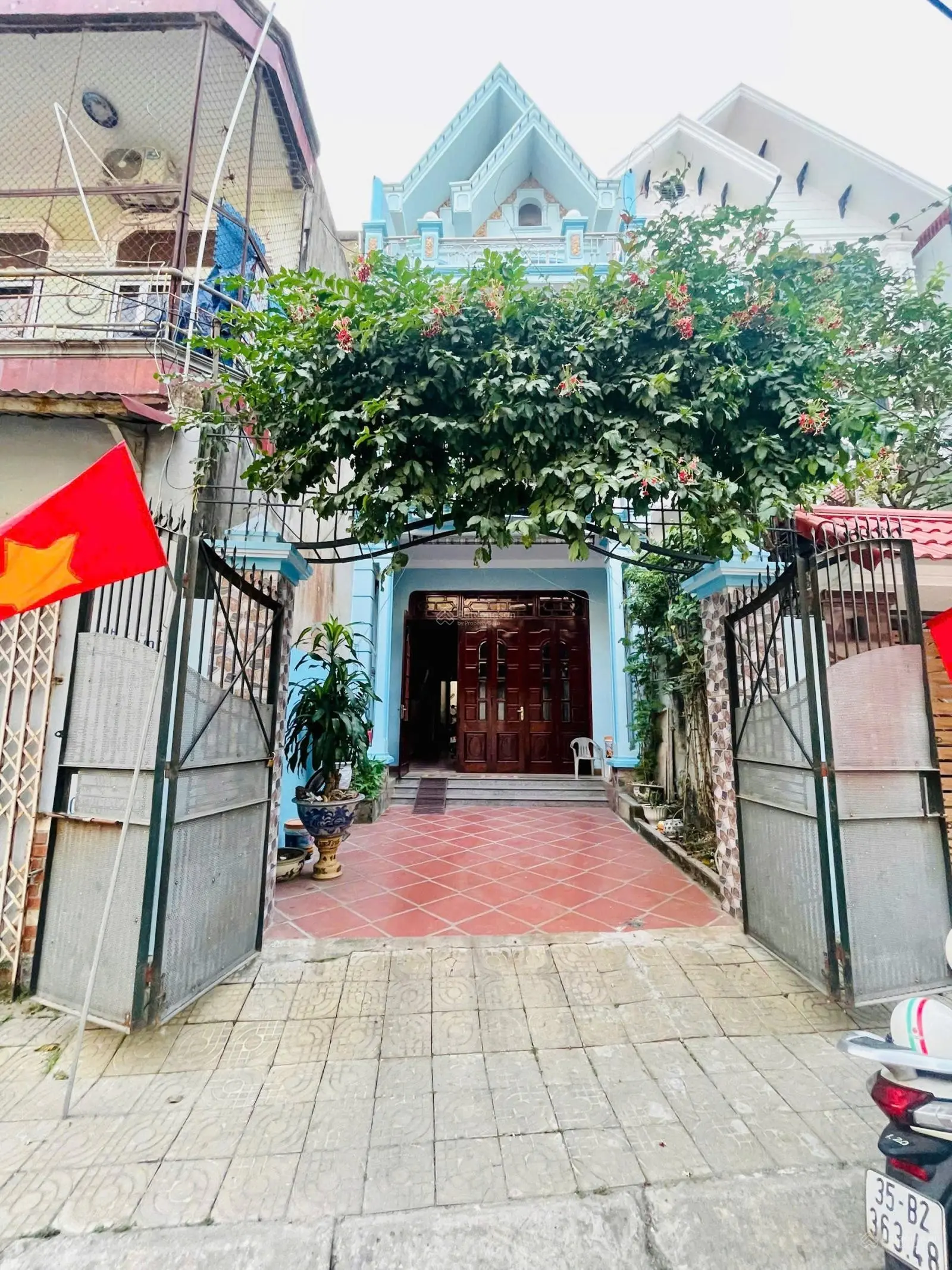 Bán nhà phố Phan Huy Ích - 3 tầng - 98.3 m2 - gần trường, chợ