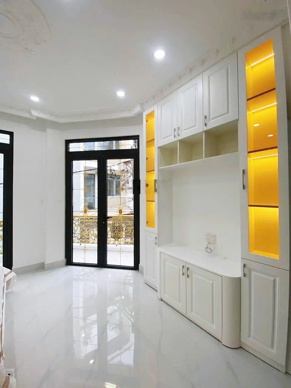 Bán nhà mới góc 2 mặt tiền-khu dân cư-huỳnh tấn phát-nhà bè