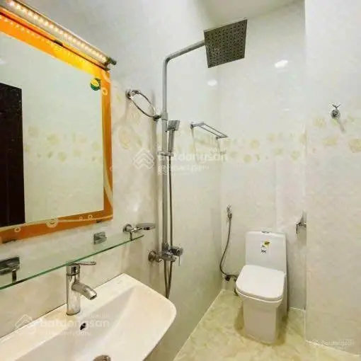 Chủ ký gửi nhà Trần Tuấn Khải, Q5, 48m2, HXH, gần chợ, bệnh viện. LH 0922811690 Kim Ngân
