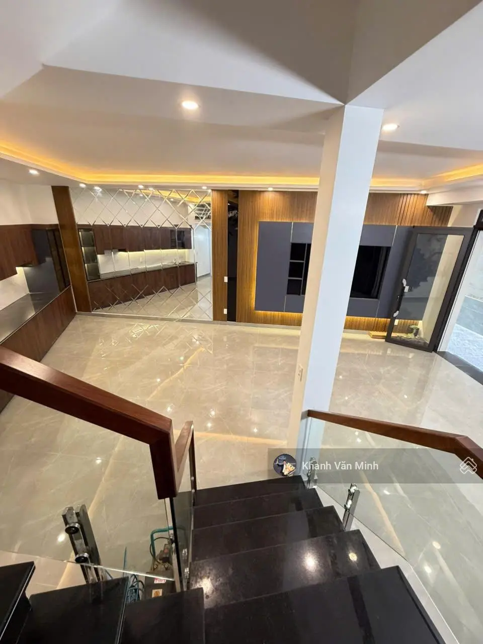 Nhà ngõ nông, ngang rộng. 51m2 x 4 tầng, giá 3 tỷ 560