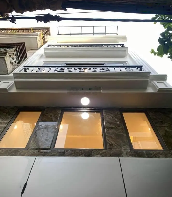 4,7 tỷ nhà Cầu Diễn - 35m2 - 5 tầng - lô góc - oto đỗ gần - full nội thất cơ bản - vừa ở, cho thuê
