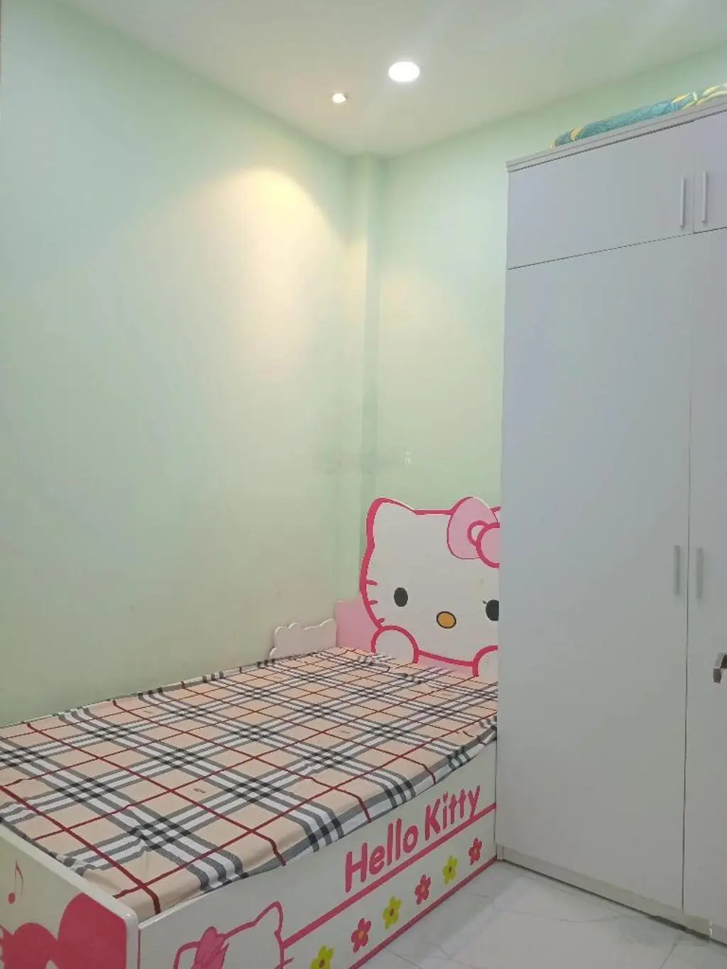 Nhà khánh hội q4- 4 lầu - 38m2- hẻm 3m- ko qh-chỉ 5 tỷ nhỉnh