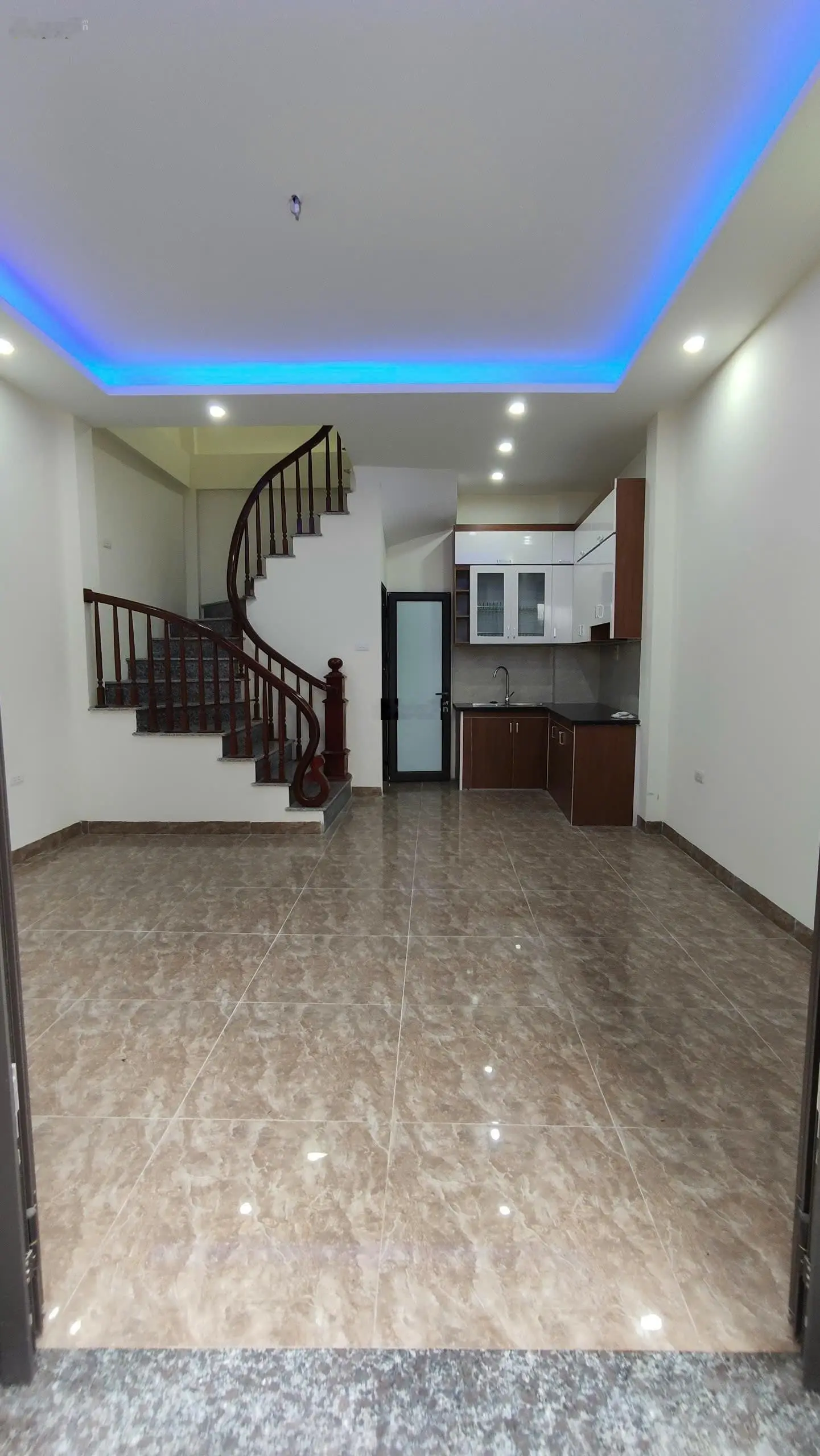Nhà Nhân Huệ Đồng Mai ô tô vào giá 4.3 tỷ CTL 32m2*5T ngay Đấu giá dịch vụ phân lô Lh 0978 939 ***