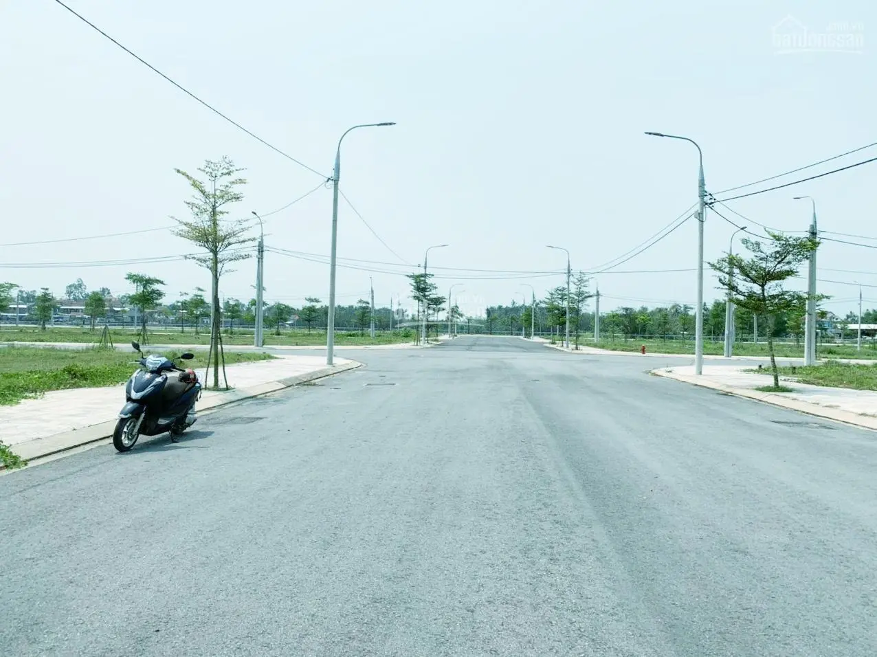 Đất nền view sông Phước Giang thành phố Quảng Ngãi giá từ 5 triệu/m2 sổ đỏ trao tay LH 0909 040 ***