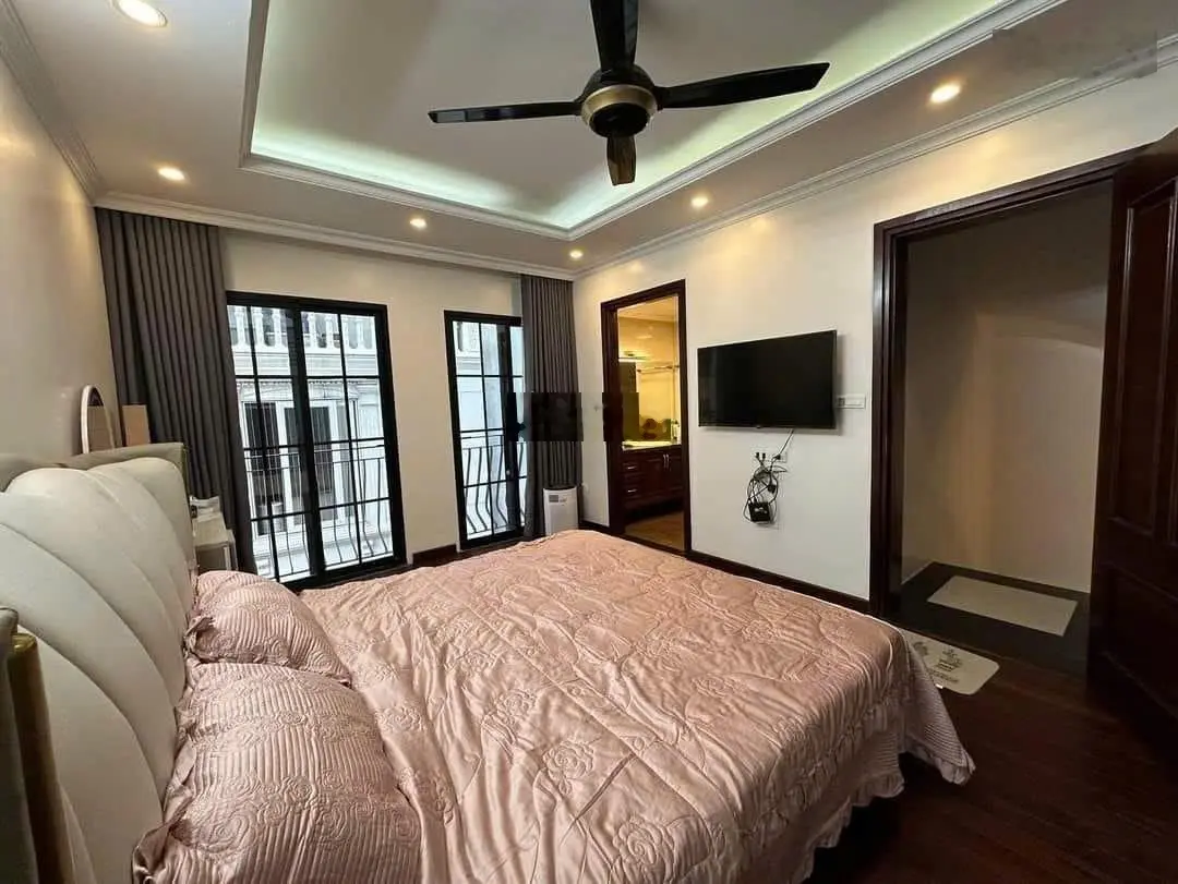 Cần bán nhà mặt ngõ ôtô, phân lô, kinh doanh , Phố Đội Cấn Q.Ba Đình DT 65M X 5T, MT 6M Gía 13,5 tỷ
