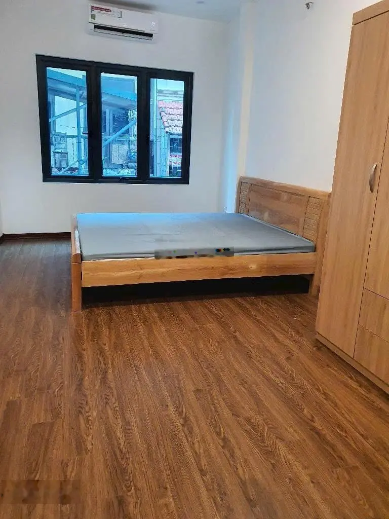 Bán nhà cách mặt phố khâm thiên 10m gần Ô chợ Dừa. Dt 28mx4 tầng. Giá 4.75 tỷ