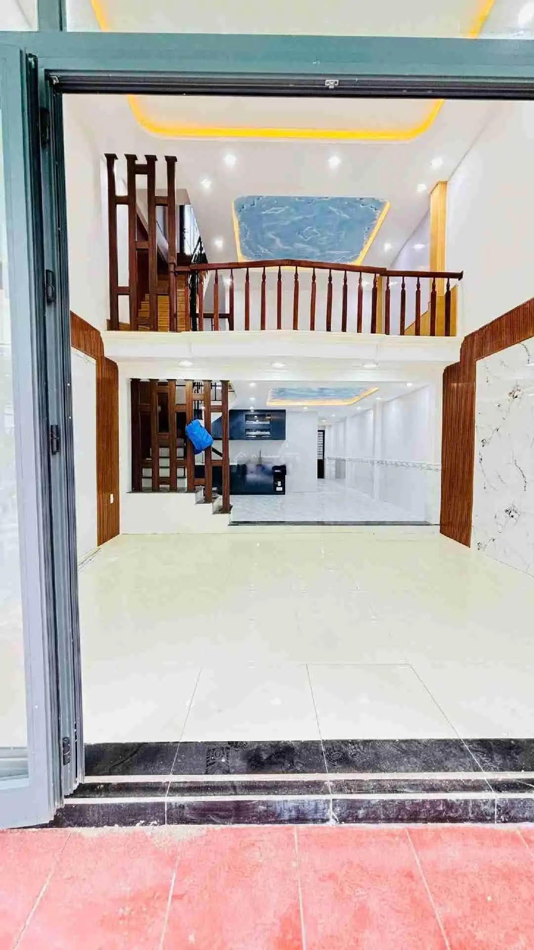 Chuyển nhượng nhà Đặng Đình Vân giao trục Nguyễn Tất Thành vị trí vip