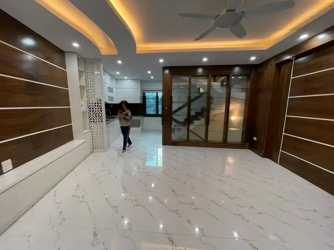 Phân lô, ga ra ô tô Hoàng Văn Thái, Thanh Xuân. DT 73m2, 4 tầng, giá 15,3 tỷ