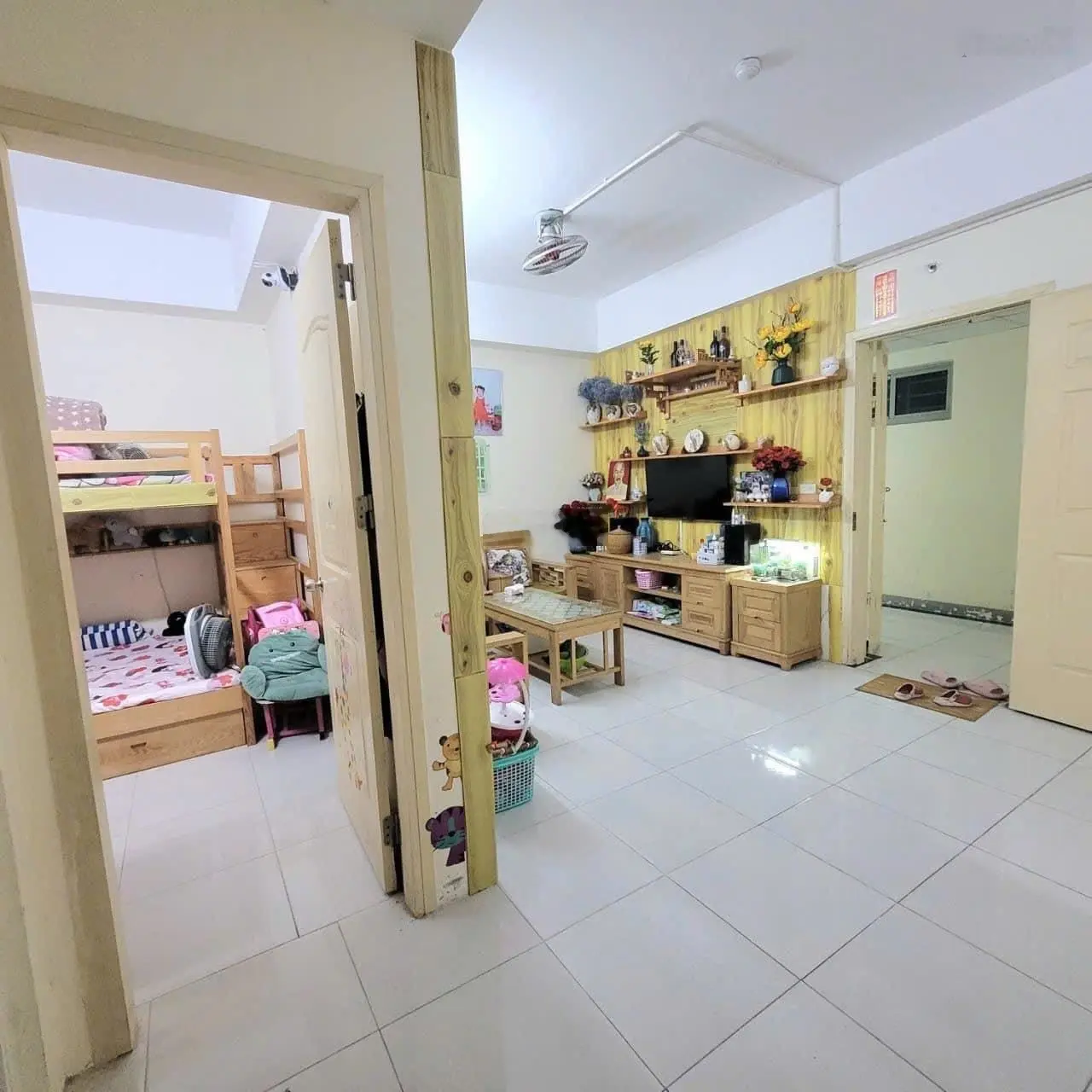 Chính chủ cần bán căn 56m2 tầng thấp chung cư linh Đàm hoàng mai