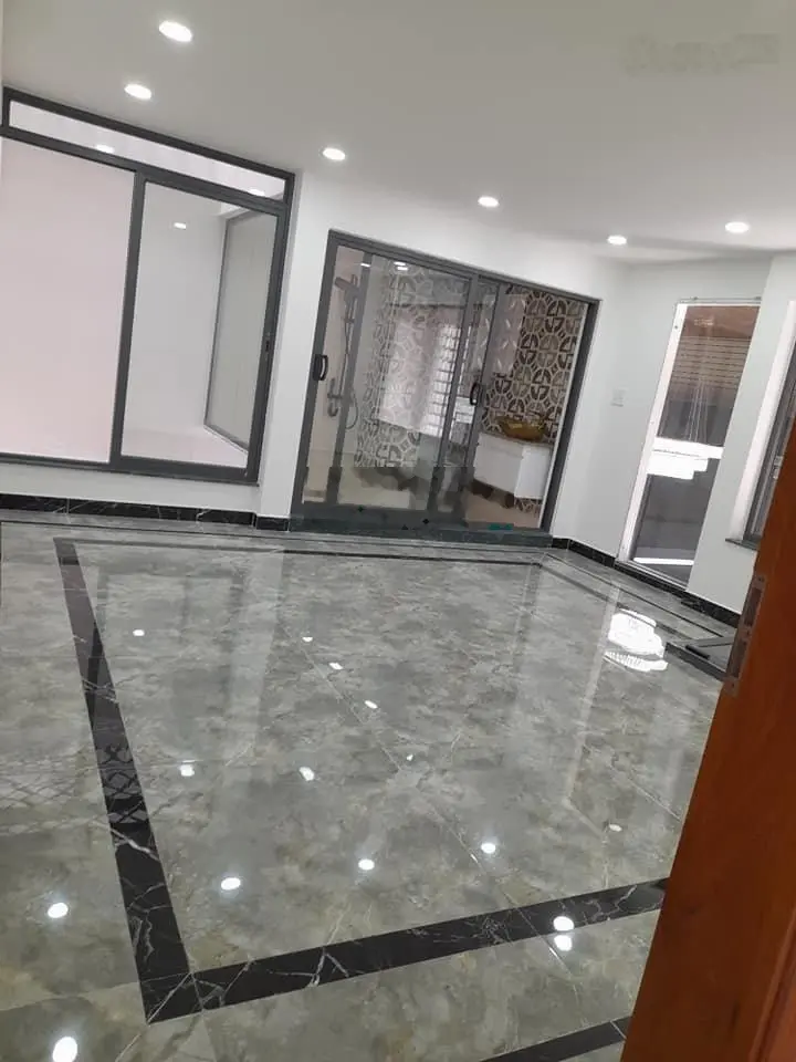 Bán nhanh nhà Khuông Việt, Tân Phú, 126m2, 1T3L, đang cho thuê làm văn phòng, hẻm to 4,5m