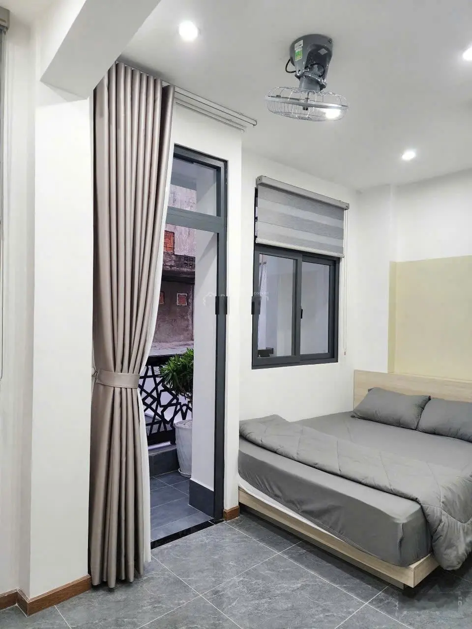 Bán gấp CHDV Quận 1 chợ Bến Thành, có HĐT khoán 95.5tr/th, giá hạ về 25.8 tỷ thương lượng