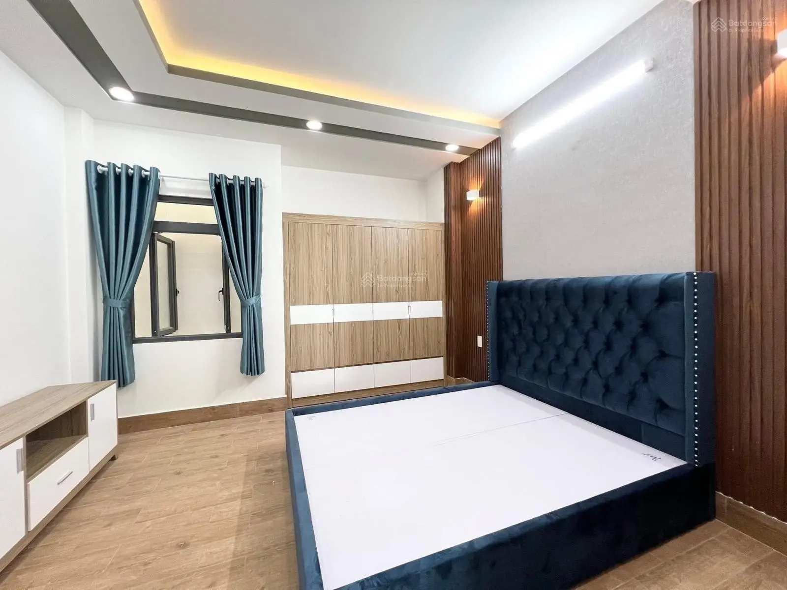 Bán gấp nhà giá tốt HXH đường Phạm Văn Đồng, Linh Tây, TĐ, 5PN 5WC, 3,7 tỷ LH Vinh 0903 164 ***