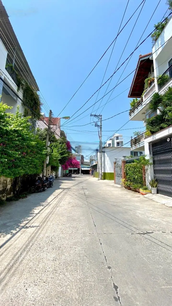 Bán nhà thô 6 tầng, đường Nguyễn Khắc Viện, P. Bắc Nha Trang - cách biển 300m - giá 7,3 tỷ