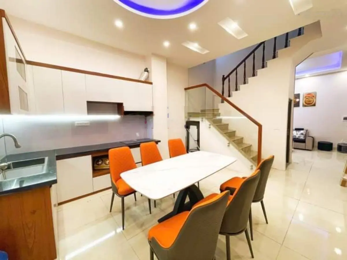 Phân lô quân đội ở sướng! Bán nhà ngõ 237 Hoàng Văn Thái 44m2 4 tầng chỉ 7.96 tỷ có thương lượng