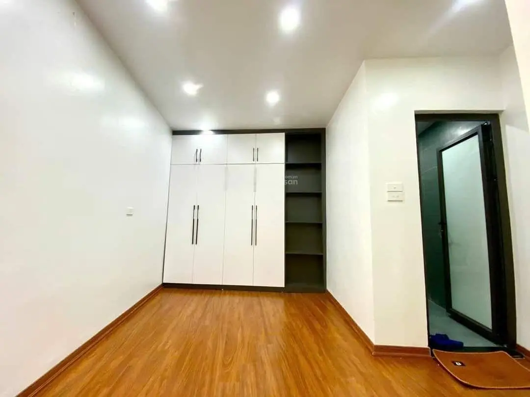 Bán Nhà Siêu Hiếm Hoàng Hoa Thám.Ba Gác Đỗ Trước Cửa.Full Đồ.DT 38m2,x4TxMT 4M.Giá 6,5Tỷ.