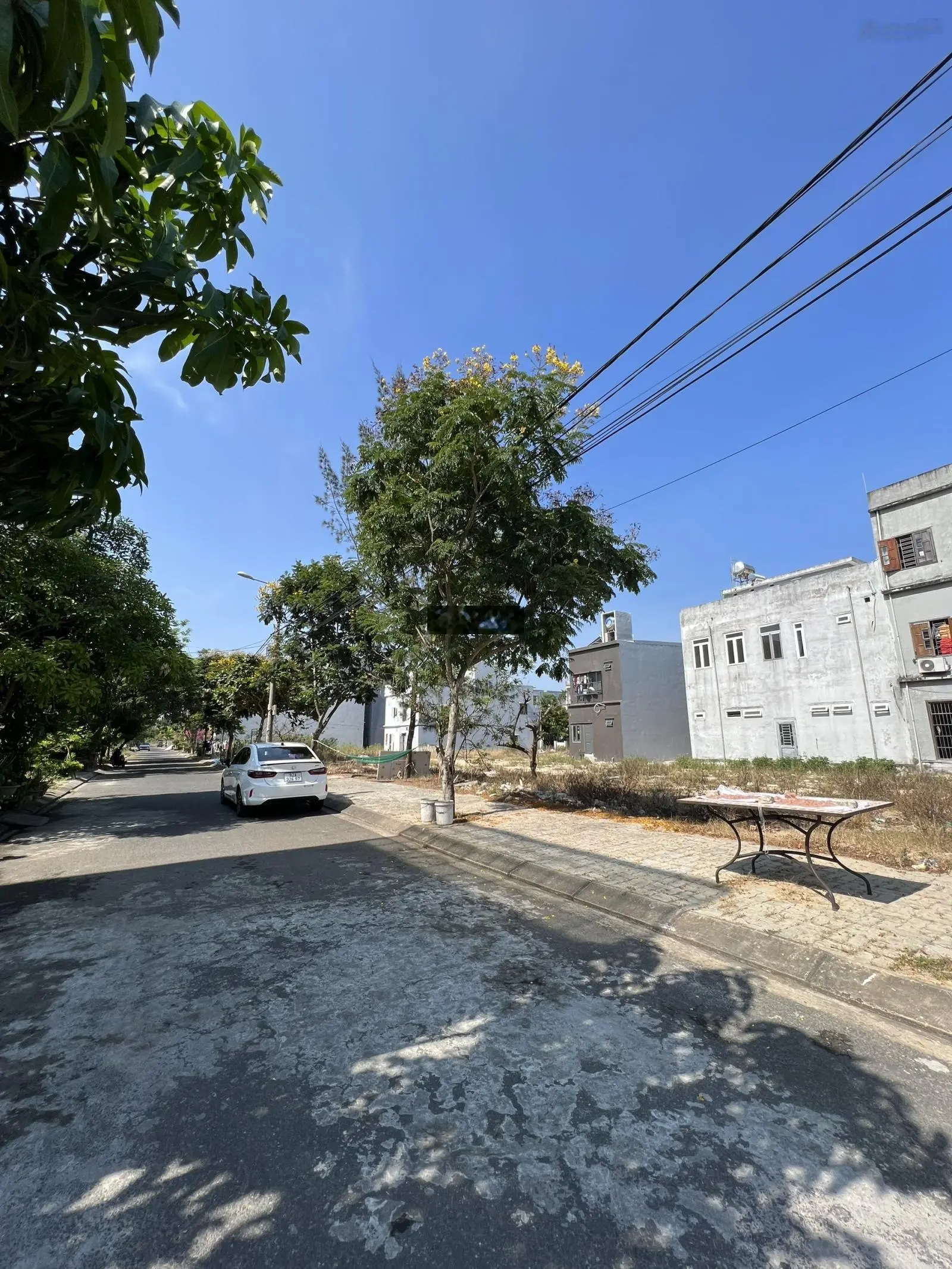 Bán đất mặt tiền Hàm Trung 5, DT 100m2 giá 2.45 tỷ View công viên. LH: 0937 191 ***
