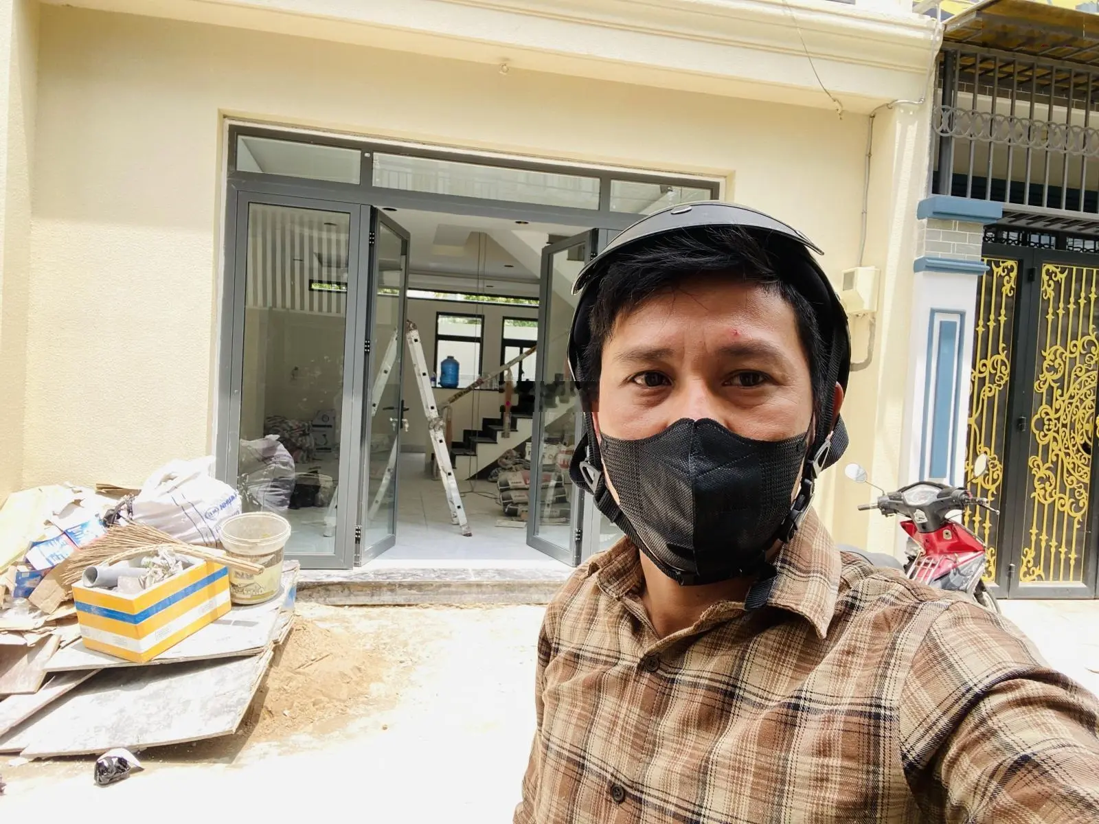 Nhà 4 tầng ngang 5.5m bề thế - 180m2 sàn - trung tâm quận 2 - giá 7.9 tỷ TL