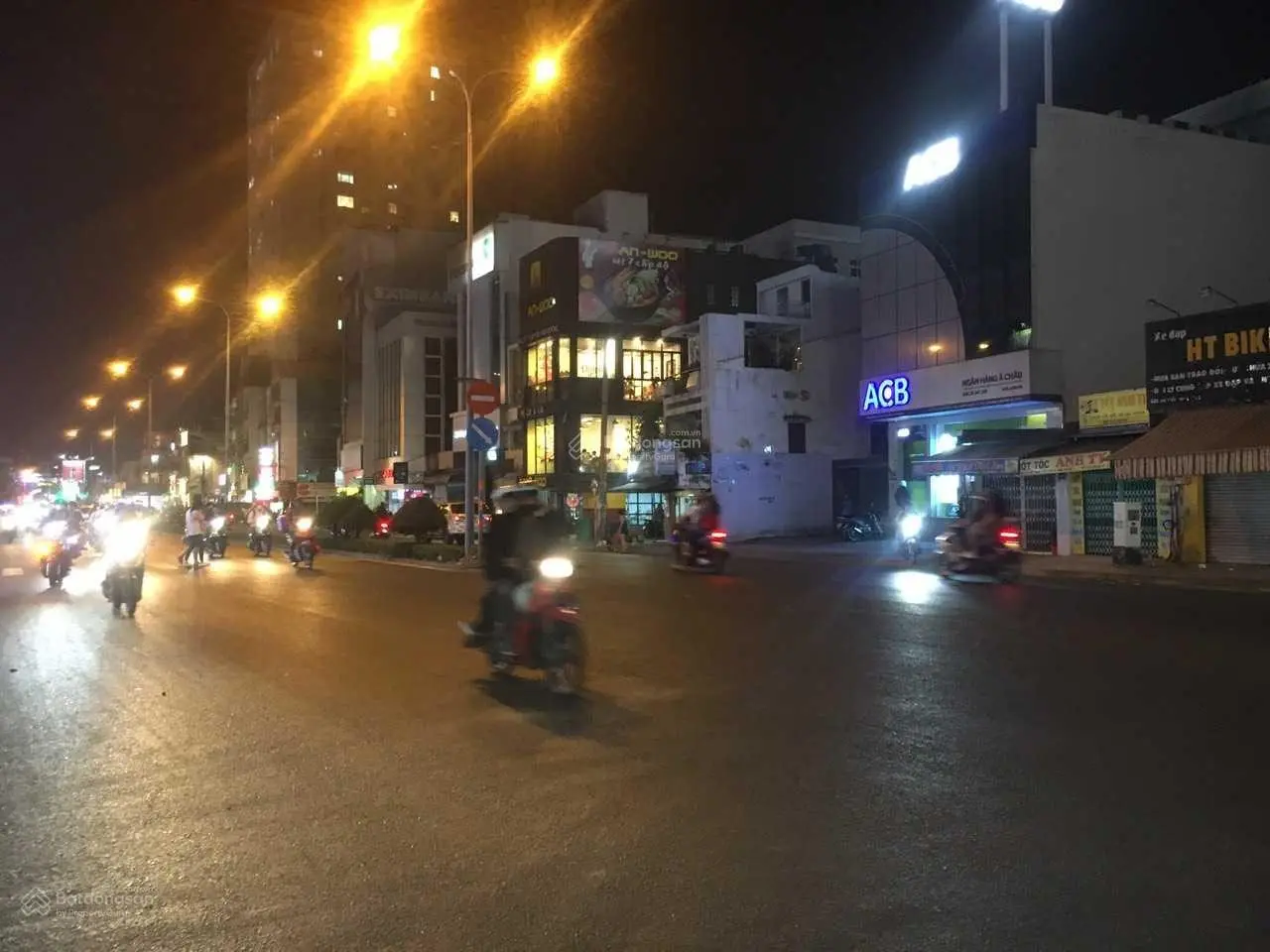 Bán nhà mặt tiền Phan Văn Trị, Quận Bình Thạnh, DT: 4,8 x 25m, nở hậu đều đẹp: 5m, giá: 17 tỷ