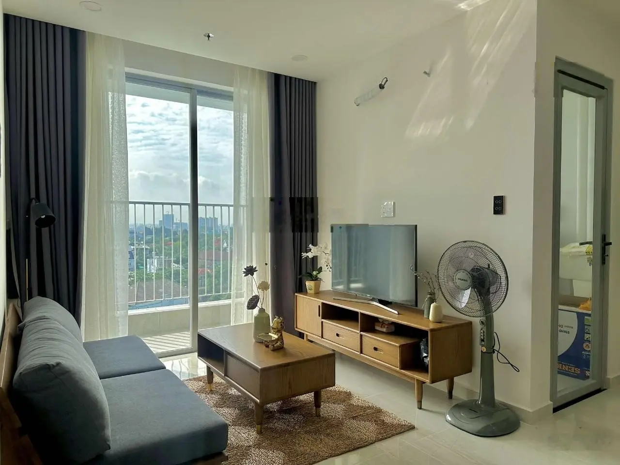 Bán nhanh căn hộ Happy One Central 2PN view thành phố giảm mạnh chỉ còn 2.45tỷ. LH 0888 728 *** Ms Tú