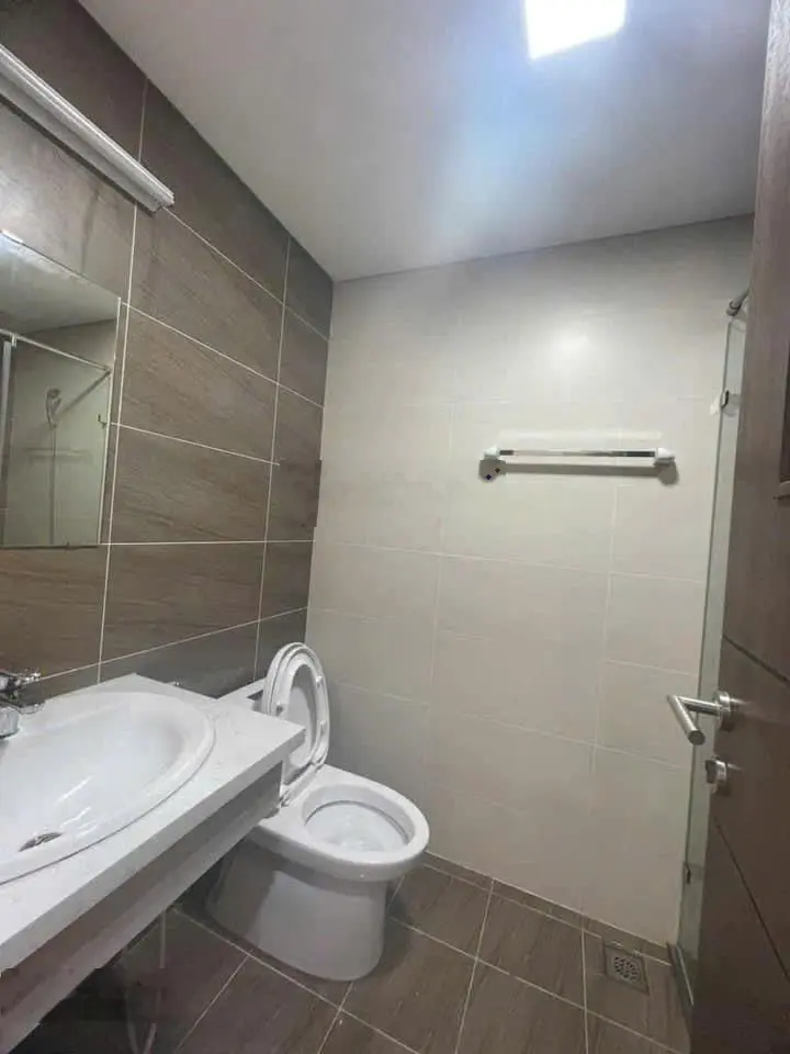 CC bán CHCC Thăng Long Capital An Khánh. DT 69,9m2, 2PN, 2VS, full nội thất vào ở ngay