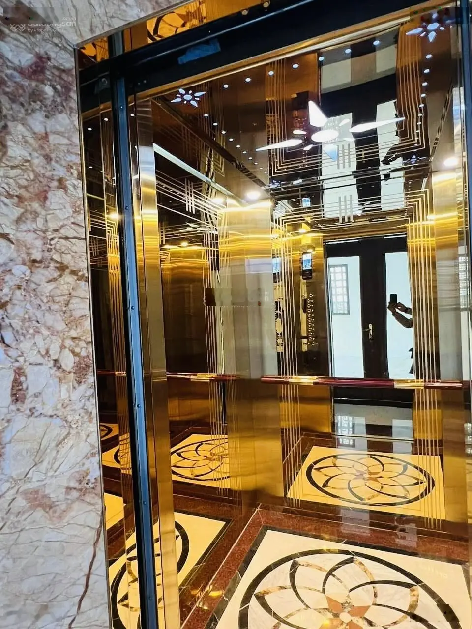 Toà Mặt Phố Tây Hồ 10 Tầng Thông Sàn 101m2 Mặt Tiền Vip Vỉa Hè Rộng, Làm Văn Phòng Spa , Giá: 58 Tỷ