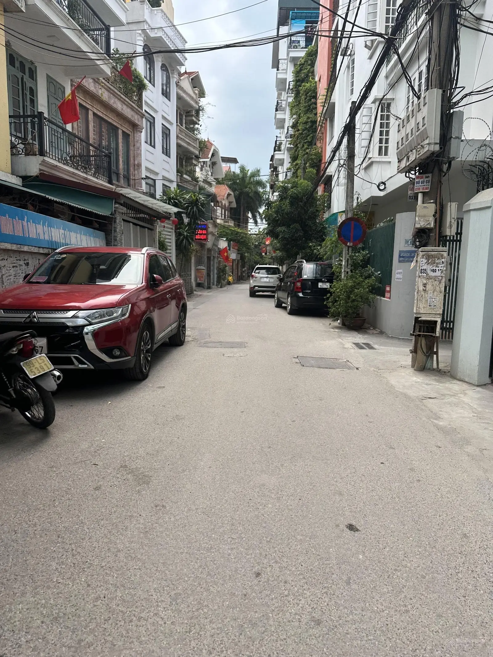 Bán nhà 5T DT 65m2 MT 4.1m đường ô tô tránh - Gần Hồ Tây - Phố Lạc Long Quân, Q. Tây Hồ. Giá 22.8tỷ