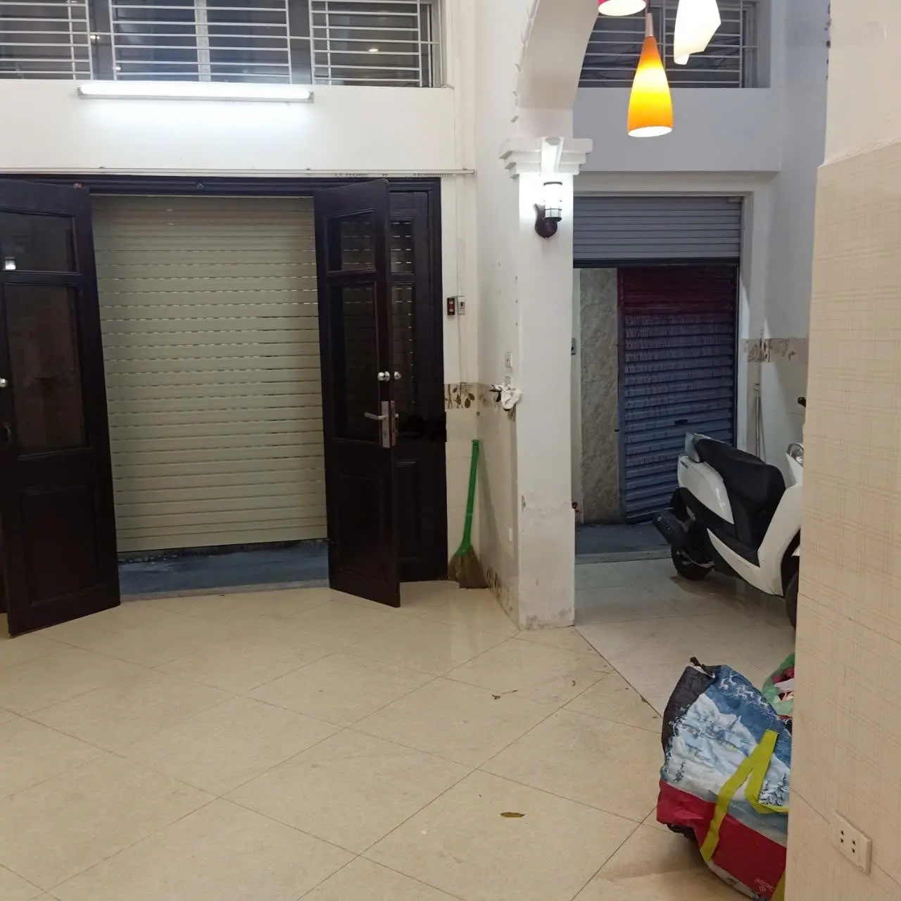 Bán nhà an dương-tây hồ-nhà dân xây khung cột chắc chắn-gần trường học-khu đông dân cư.
