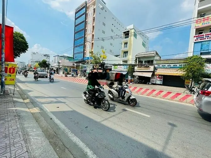 Mặt tiền Huỳnh Tấn Phát, TT Nhà bè. Ngang rộng thoải mái. 90 tr/ m2.