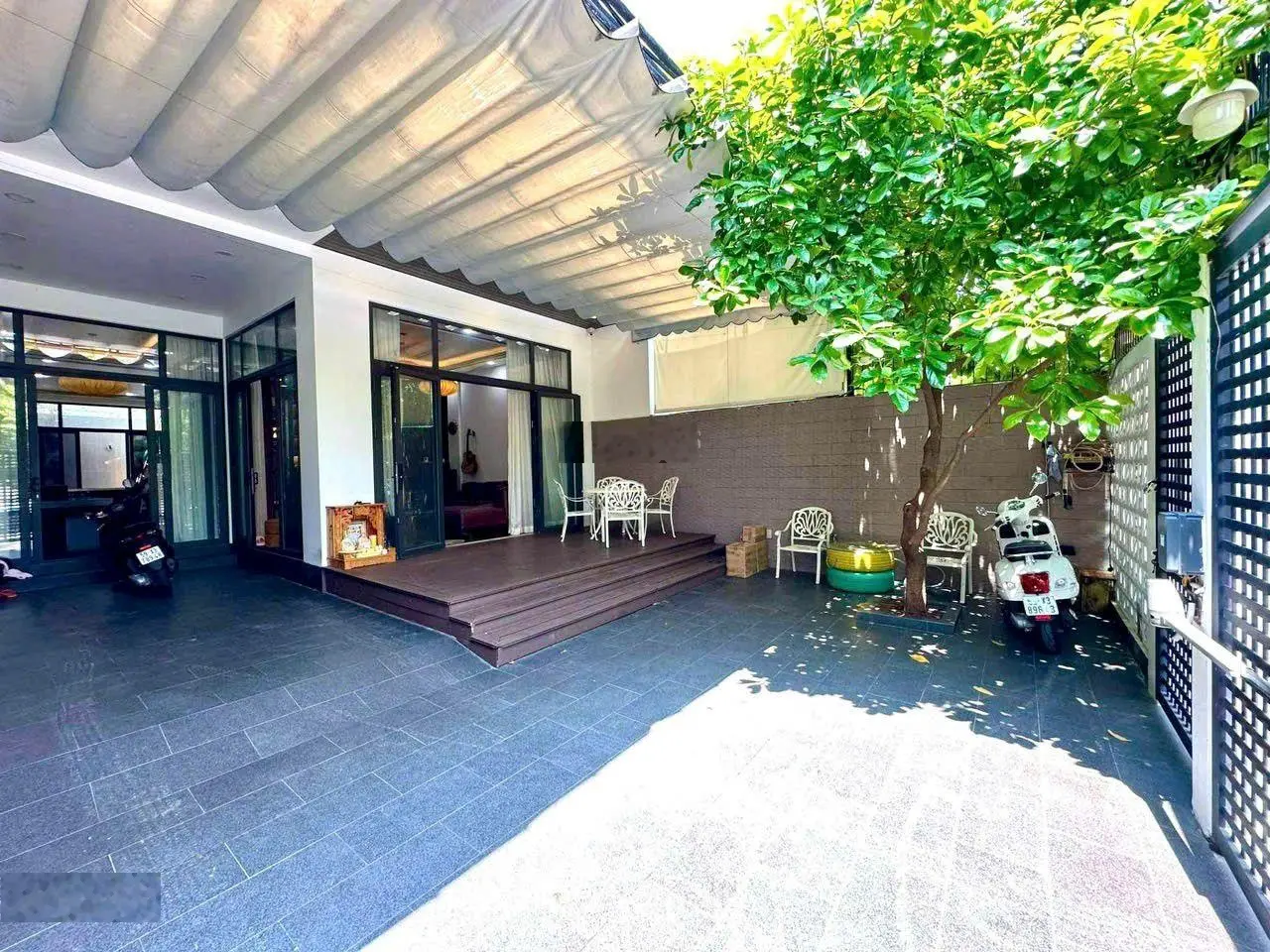 Biệt Thự Khu ven sông sau lưng Giga mall