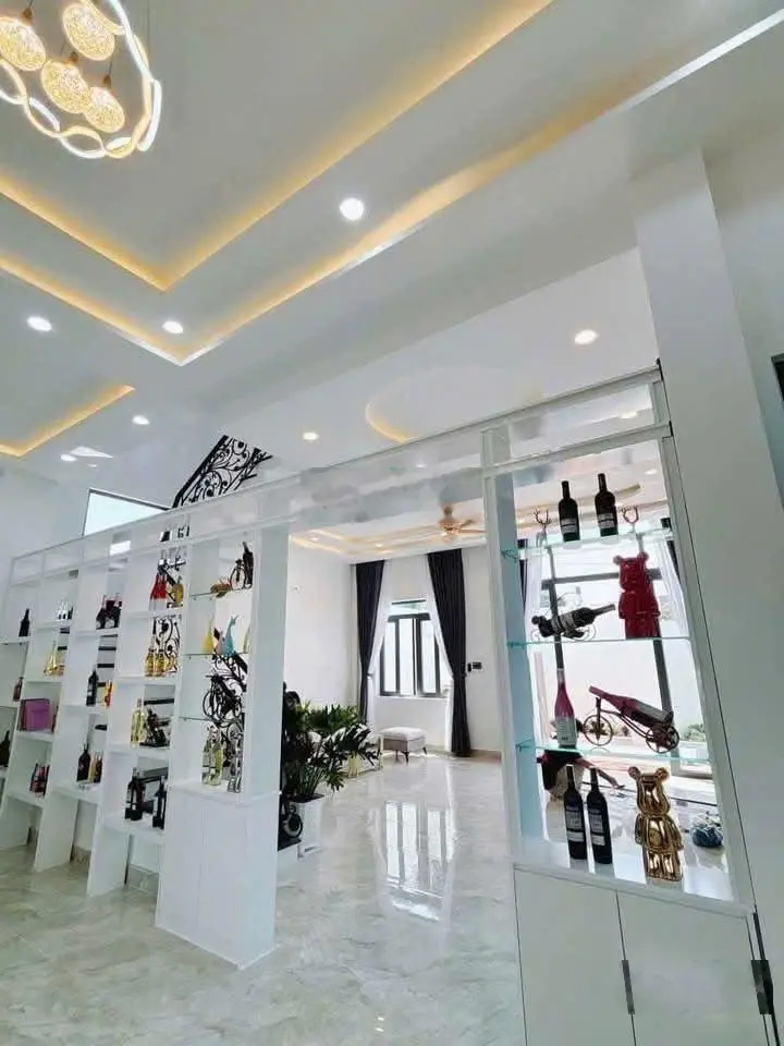Cần bán nhà biệt thự Dương Công Khi vào 1