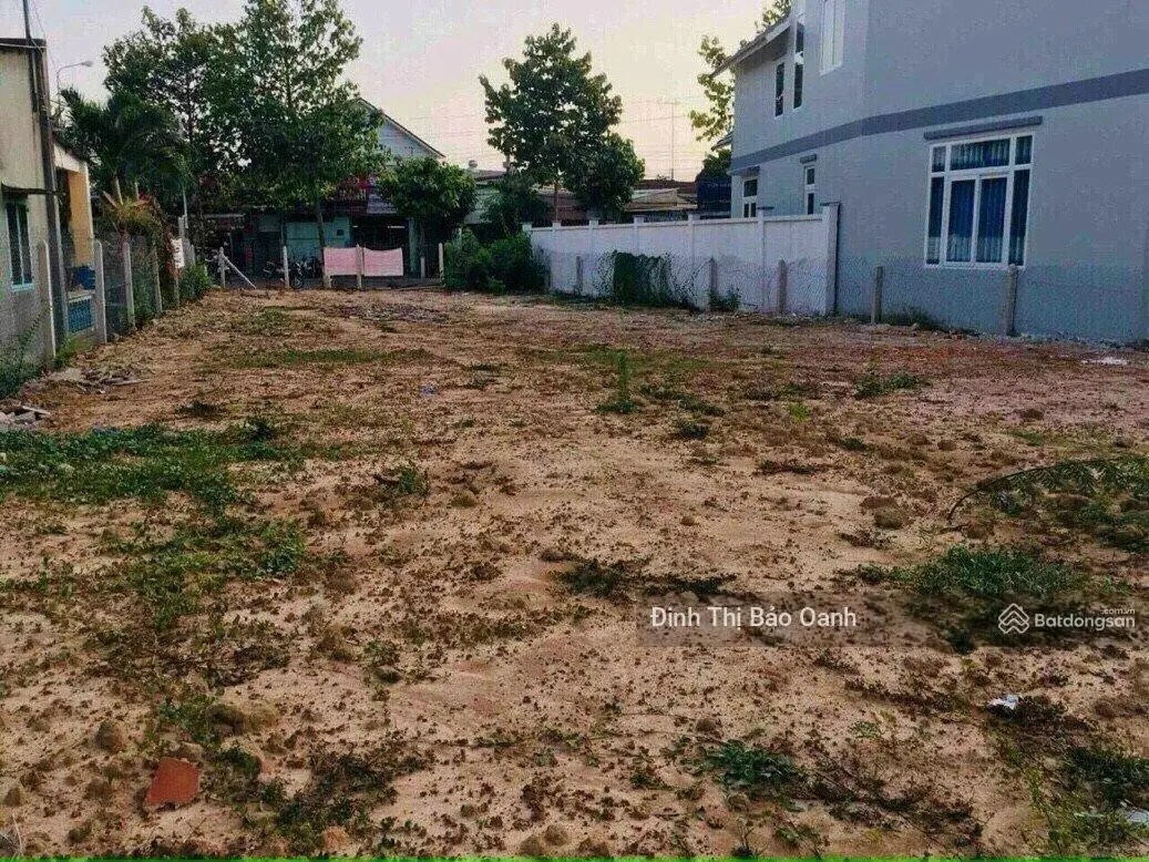 Bán gấp lô đất Đ. Trần Hoàng Na Hưng Lợi Ninh Kiều Cần Thơ cách cầu Đầu Sấu 300m, 100m2, SHR