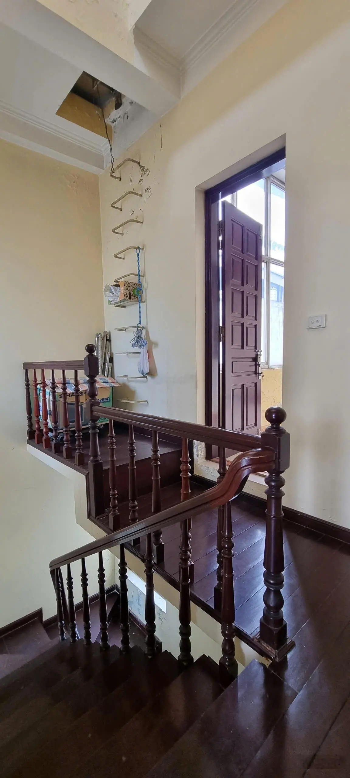 Chính chủ bán nhà 92m2, Phố Quan Hoa - Dịch Vọng, Cầu Giấy, 4 tầng, nhà của thứ trưởng 0976 162 ***