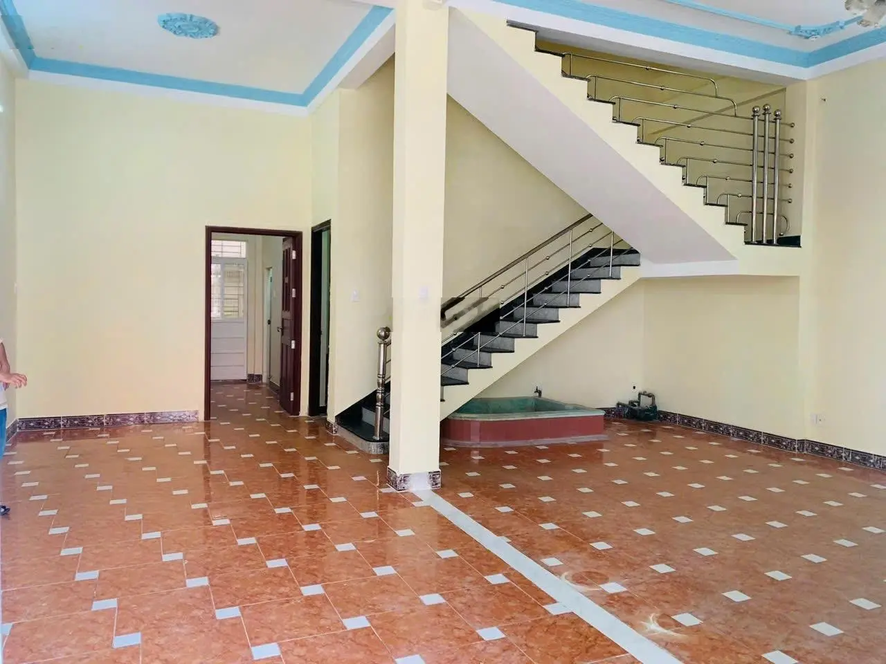 Bán nhà 3 tầng đường 10m5 Trần Quang Diệu gần Chung cư Monarchy, Trần Hưng Đạo ngang 7m3