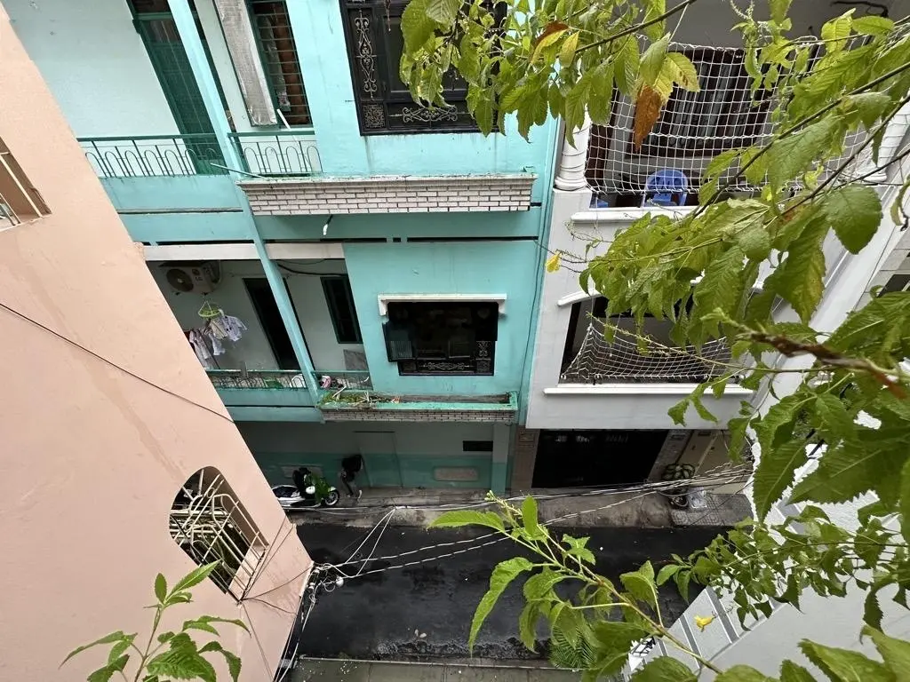 Hẻm 6m thông Nguyễn Hồng Đào-Tân Bình - 60m - 4 Tầng - 4x15m-4PN-5WC - không lộ giới - giá 11.5 tỷ