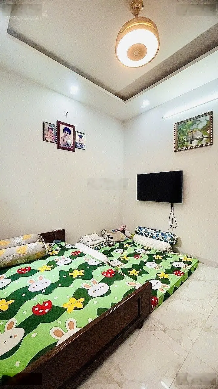 Nhà 2tầng ngang 5,2m 113m2 2pn shr hoàn công đủ giá 7,3tỷ lh 0949351891 mr toan